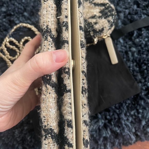 Chanel wallet on chain with pouch - Picture 6 of 12